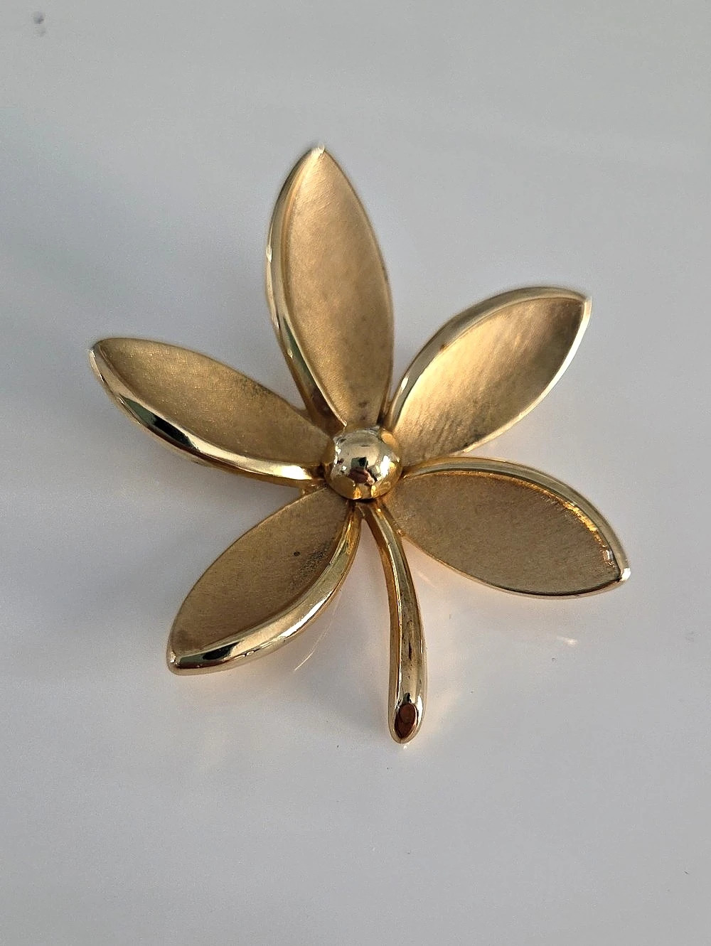 Trifari Gold Floral Brooch Pin